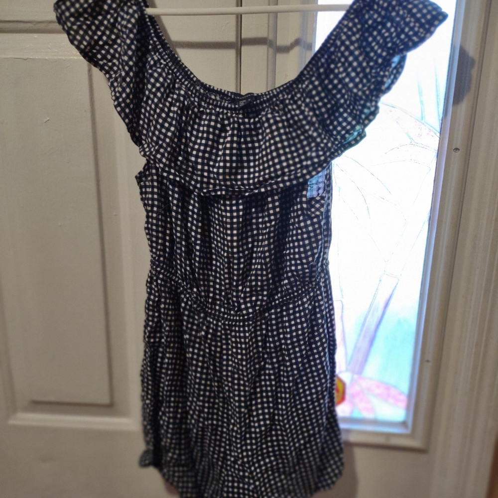 Black and white romper sz small